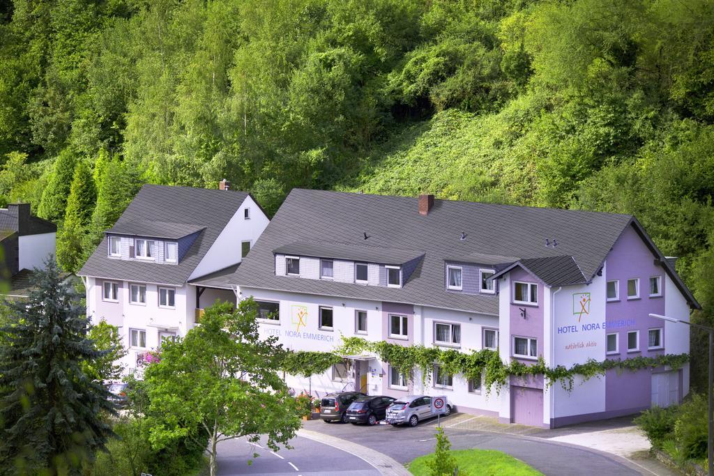 Hotel Emmerich Вининген Екстериор снимка