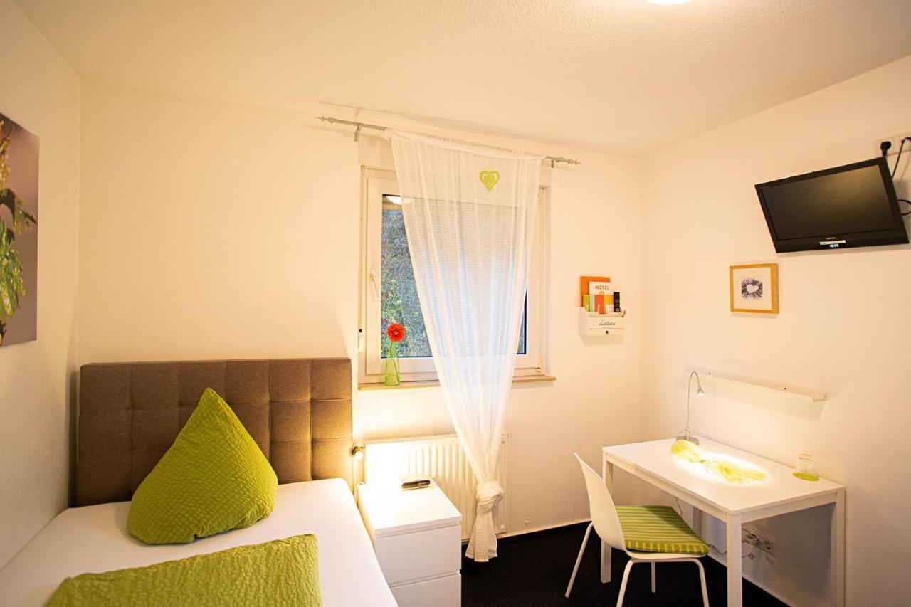 Hotel Emmerich Вининген Екстериор снимка