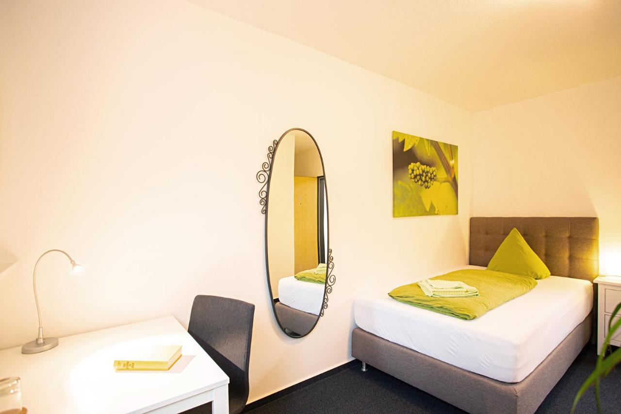Hotel Emmerich Вининген Екстериор снимка